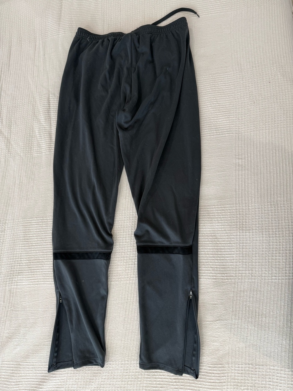 Nike Black women’s Zippered Hem Joggers